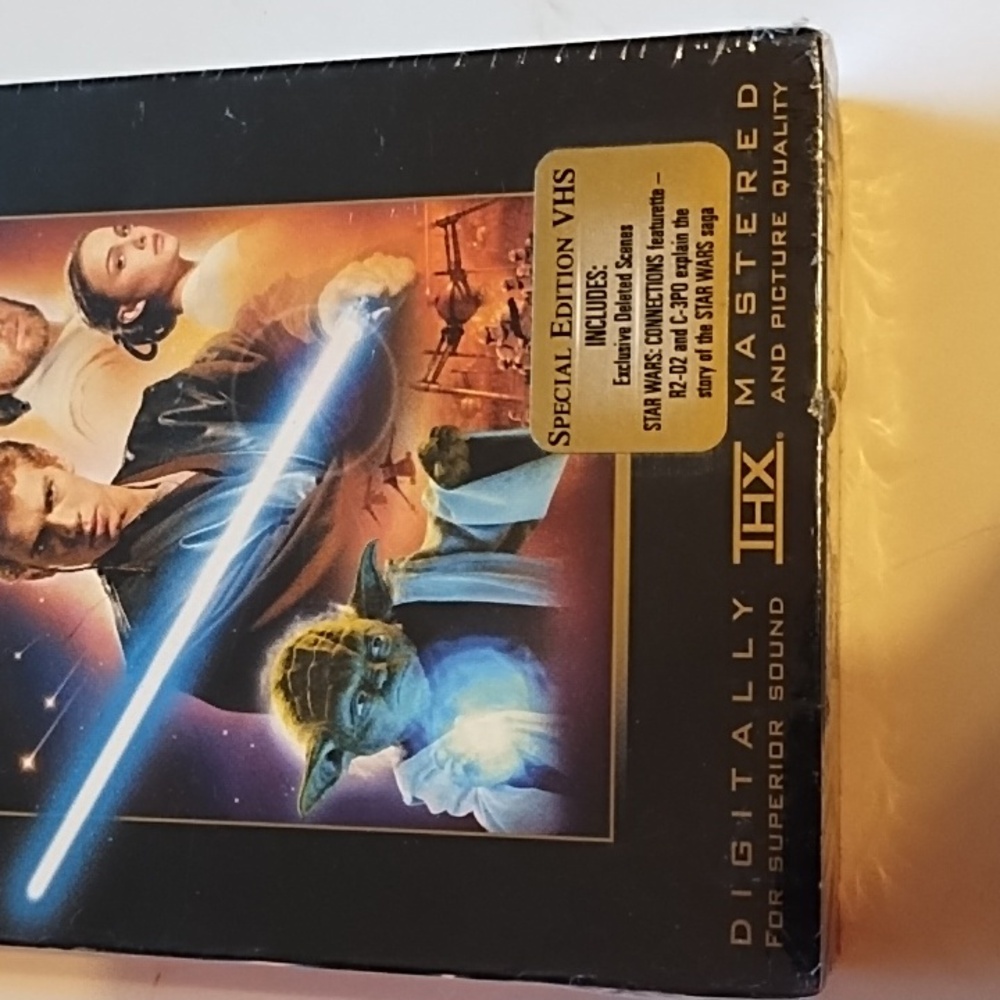 New Special Edition Star Wars - Picture 3 of 7